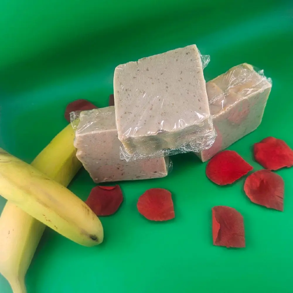 Lunie banana soap campingessentials