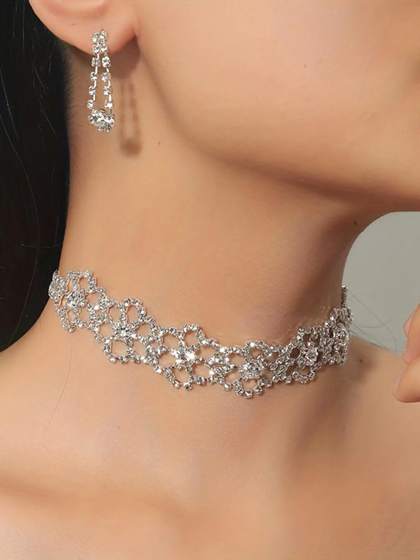 Women's Elegant Rhinestone Decorated Flower Design Choker Necklaces & Dangle Earrings, Exquisite Trendy Bridesmaid Bridal Bride Jewelry Set For Wedding Day, Fashionable Accessories for Party & Daily Decor