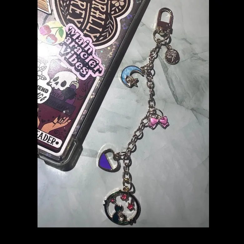 Chain Charms for E-Reader Phone or Purse Perfect Accessory for Cellphone and Smartphone