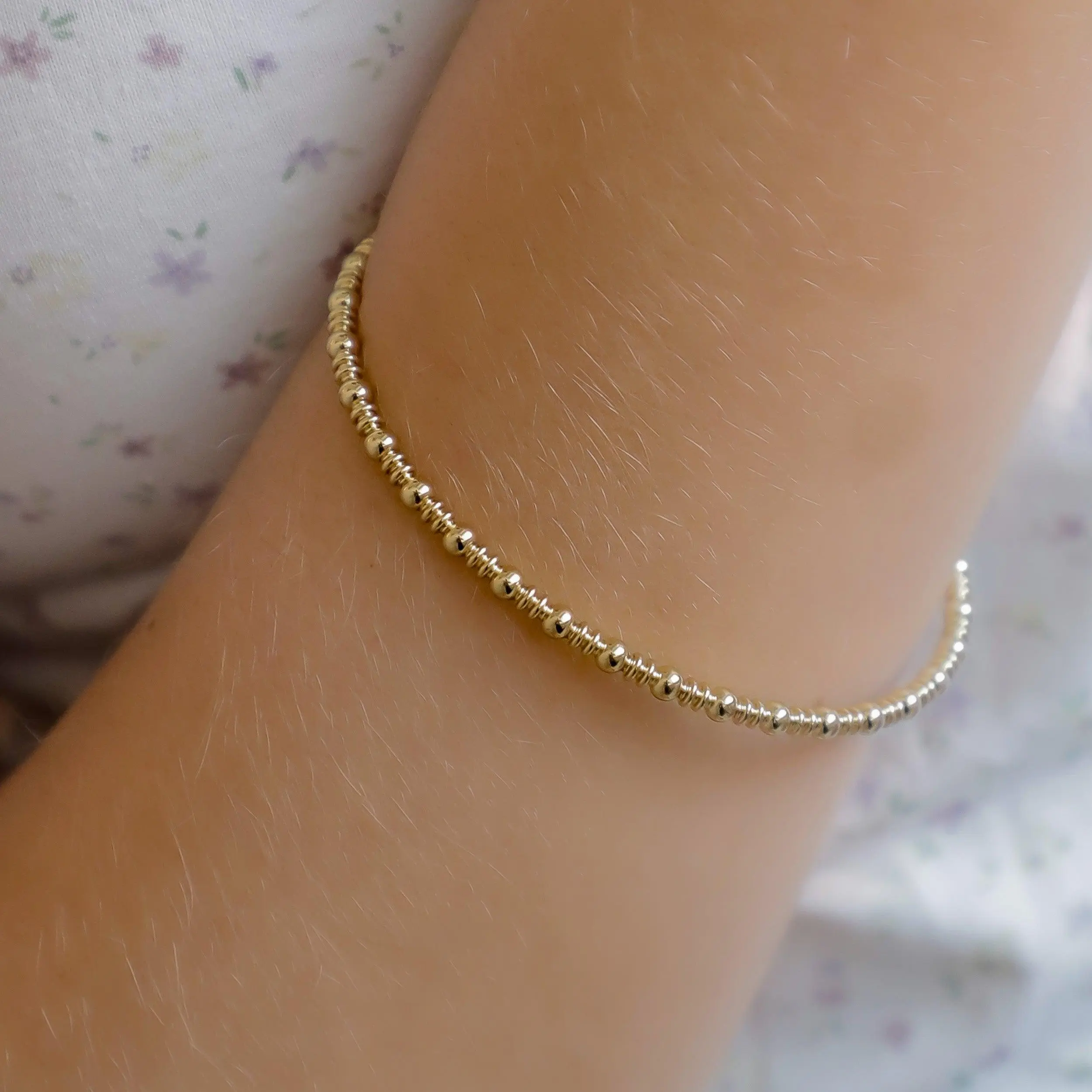 EVRY JEWELS Gold or Silver Plated Stainless Steel Women's Hypoallergenic Charmette Bangle