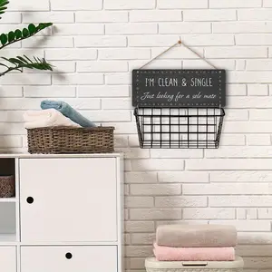 Laundry Room Letter Pattern Metal Mesh Basket, Decorative Storage Basket, 1 Set Including 1 Count Basket & 1 Count Hanging Sign, Hangable Wall Decor for Home Dormitory Laundry Room, Organiser
