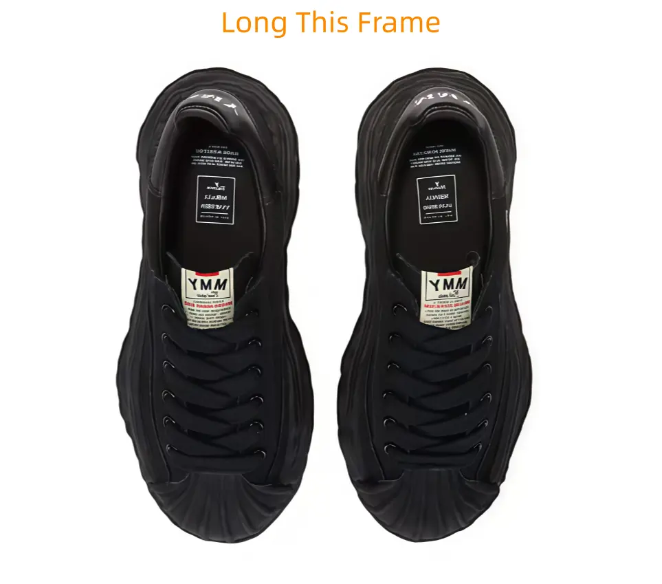 Blank Canvas Skate Shoes - Sports Collectible Footwear for Outfit Coordination, Adds Cool Laid-Back Vibe