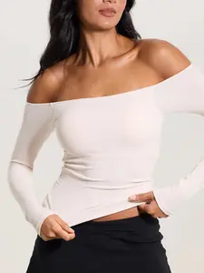 Stylish off-shoulder cropped top, long-sleeved slim-fit T-shirt, suitable for layering.
