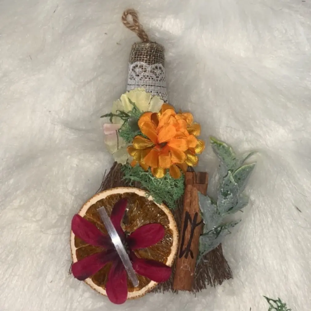 Cinnamon  broom