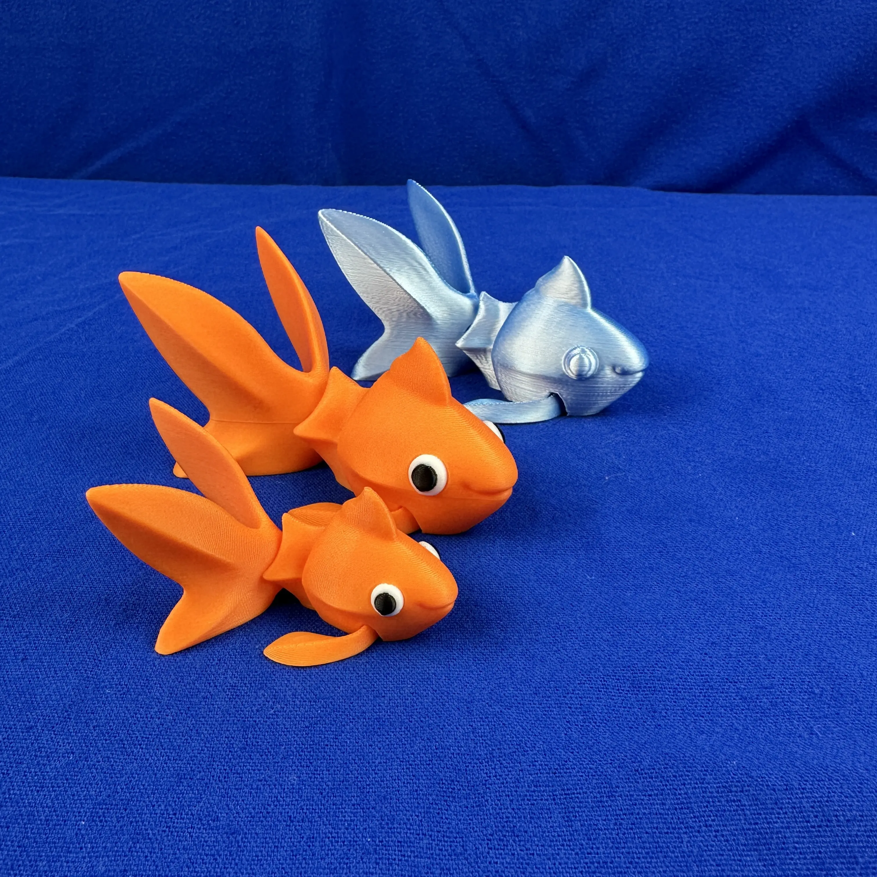 Goldfish Figurine – Articulated Desktop Accent | 3D Printed & Hand-Finished