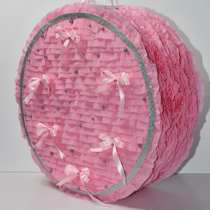 Gran piñata Coquettes Rosa y plateada de lazos Rosa ideal para cumpleaños estilo Coquettes he a a mano