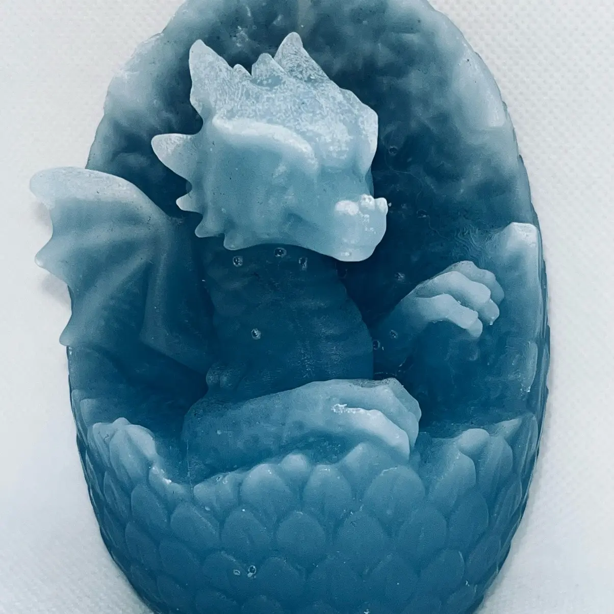 Hatching dragon candle Hatching dragon candle