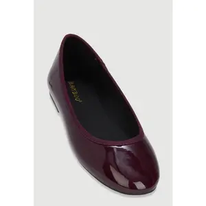 Almond Toe Ballerina Flats