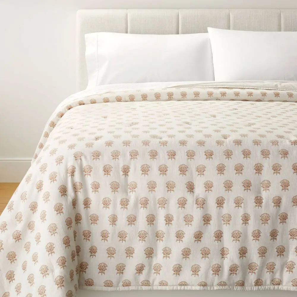 Lofty Cotton Slub Woodblock Print Floral Quilt – Threshold designed with Studio McGee