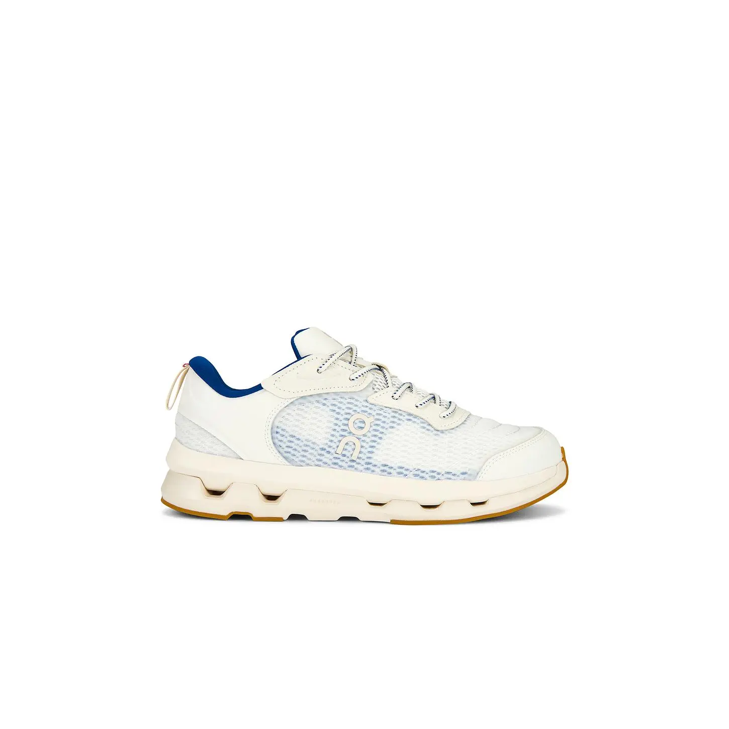 On x Zendaya Cloudzone Moon in Ivory & Nightfall