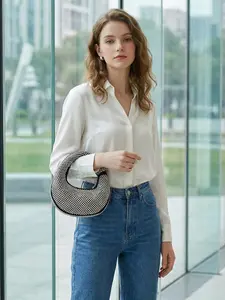 Sparkling Rhinestone Studded Mini Crossbody Bag for Women Trendy Donut Shape Evening Clutch Shoulder Handbag Fashionable Glitter Designer Purse