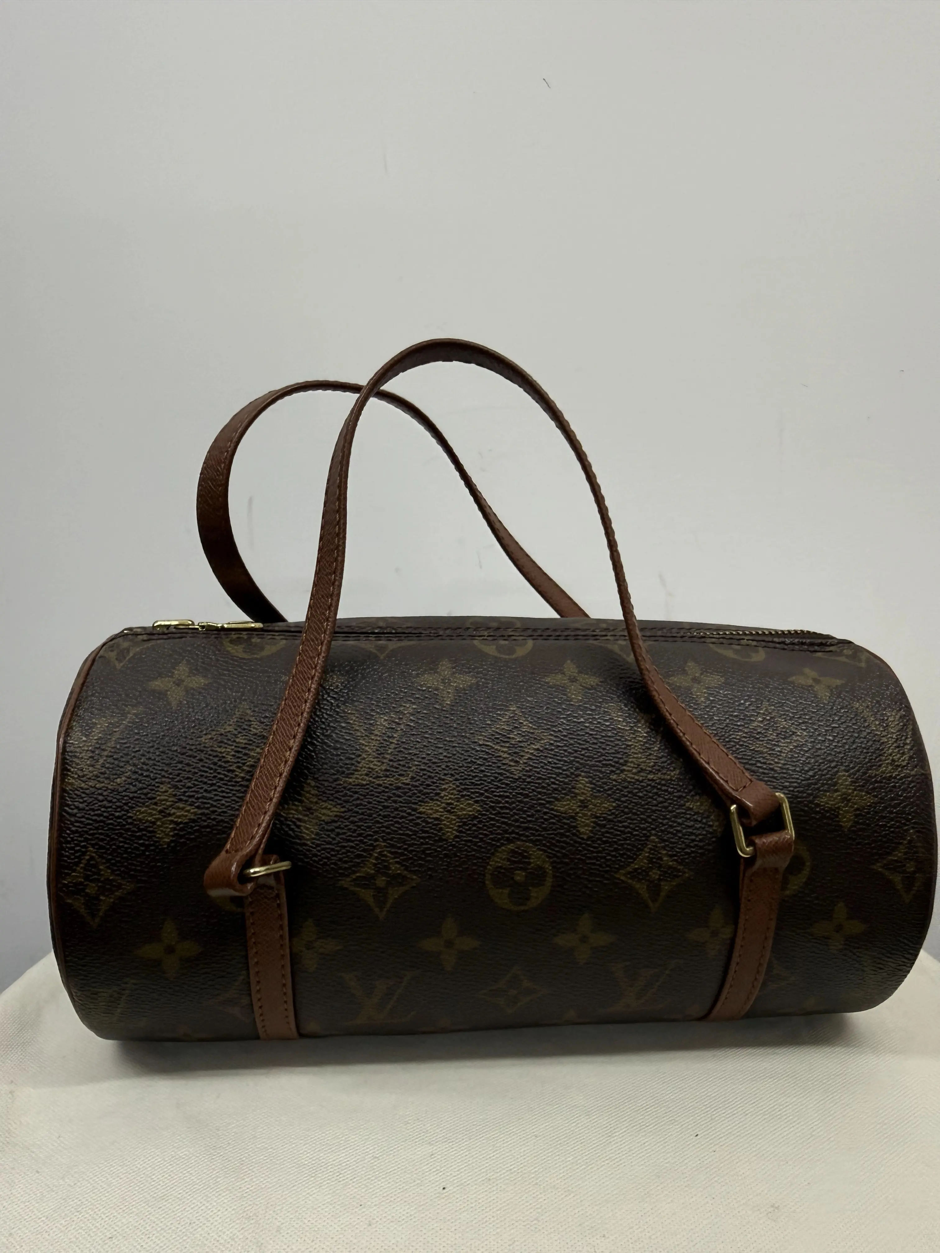 Pre-owned Louis Vuitton Papillon 26 Monogram Canvas Crossbody Bag with Leather Handles, Gold Accents, Box, Dust Bag, Zip Closure (Vintage Edition), Crossbody Bags, 26 Cm × 13 Cm