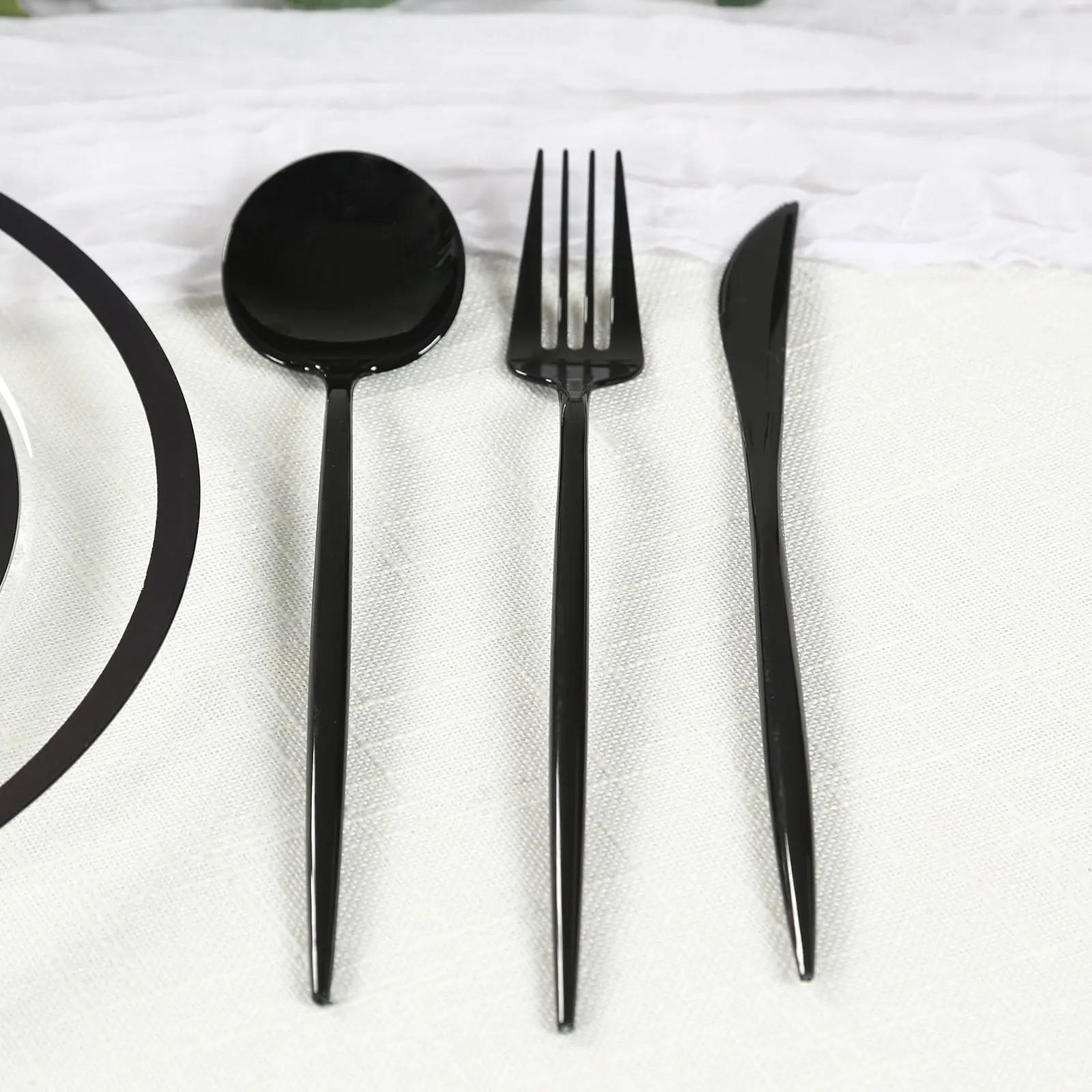 60-Pack Heavy-Duty Black Sleek Plastic Utensil Set - Premium Disposable Flatware for Party Supplies, Wedding Events, Disposable Dinnerware