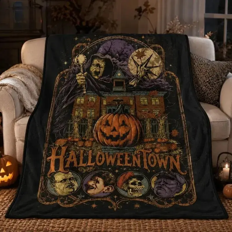 Retro Halloweentown Fleece Throw Blanket, Spooky Pumpkin Design, Horror Movie Fan Gift, Vintage Halloween Vibes Cozy Fall Home Decor