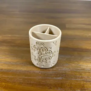 Circular Pencil Holder