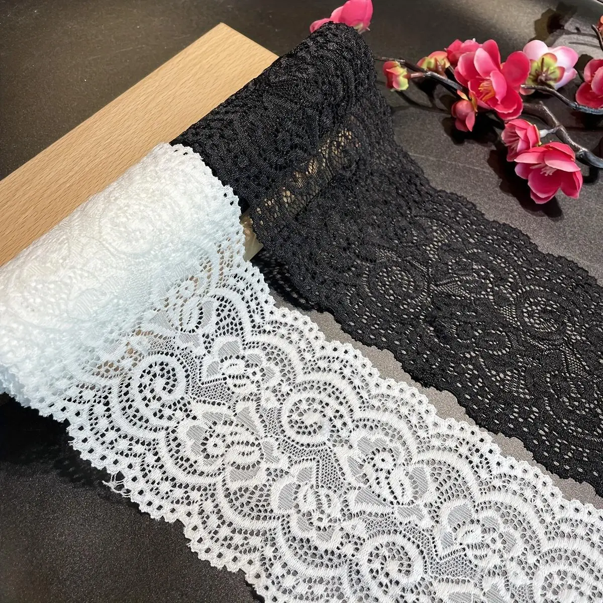 2 Yards Black and White Elastic Floral Lace Scallop Trim, 4-Inch Wide Stretchy Lace Ribbon for Skirt Hem, Clothing Accessories, Sewing Crafts, Lace Fabric, Lace Mesh, High Quality Lace, Lace Detail, Lace Trimmed