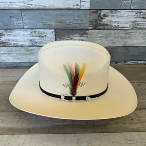 Limited Edition Sombrero 1000X Hat with Roosters for Stylish Fans of Roosters