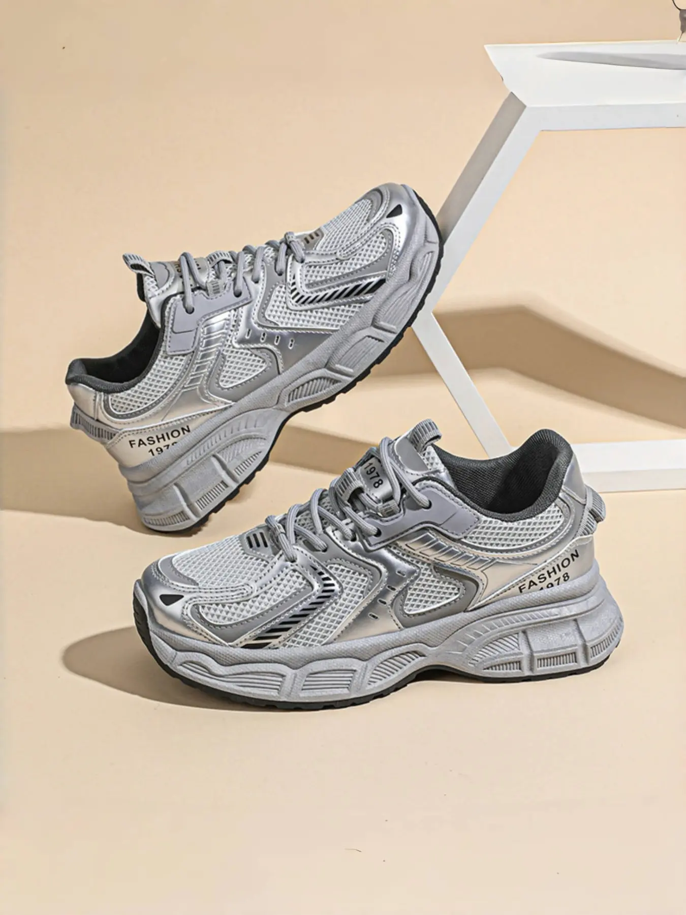 New Women's Sneakers, Trendy Thick Sole Silver Color Dad Shoes, Lightweight Comfortable Breathable Sports Shoes, Casual Running Shoes, Fashion Running Shoes