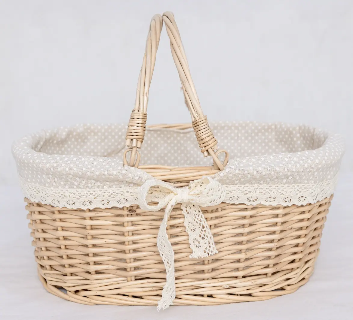 Handwoven Lace Wicker Basket: Vintage Picnic Hamper, Farmhouse Decor