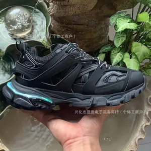 LED Shining Couples Sneakers men's and women's Casual Breathable shoes track Chunky trainers