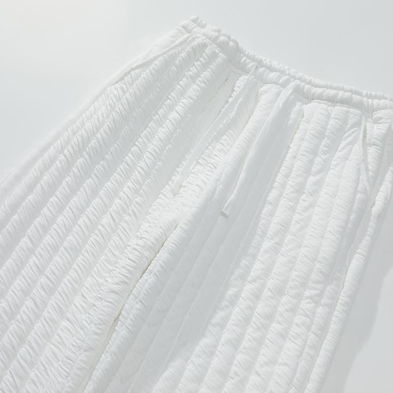 White Quilted Wide-Leg Drawstring Sweatpants – Loose Casual Pants with Unique Ribbed Design, Perfect for Everyday Wear and Versatile Styling