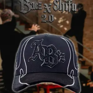 BÁEZ X SHIFU 2.0 solo gorra