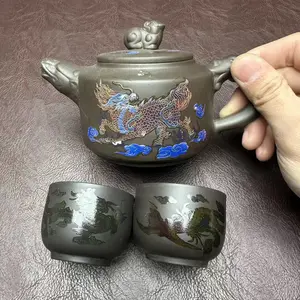 Hand-painted unicorn pattern, auspicious sign, changes color when added to hot water, comes with matching tea cup.H012