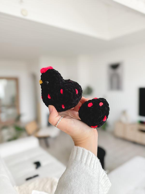 Tiny Yarnies - Chubby Chicken Crochet | Stardew Chicken