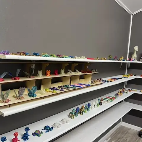 LIVE Sale 300 to 600 Articulated Decore Figurines Print