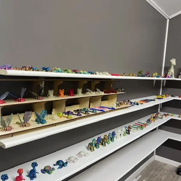 LIVE Sale 300 to 600 Articulated Decore Figurines Print