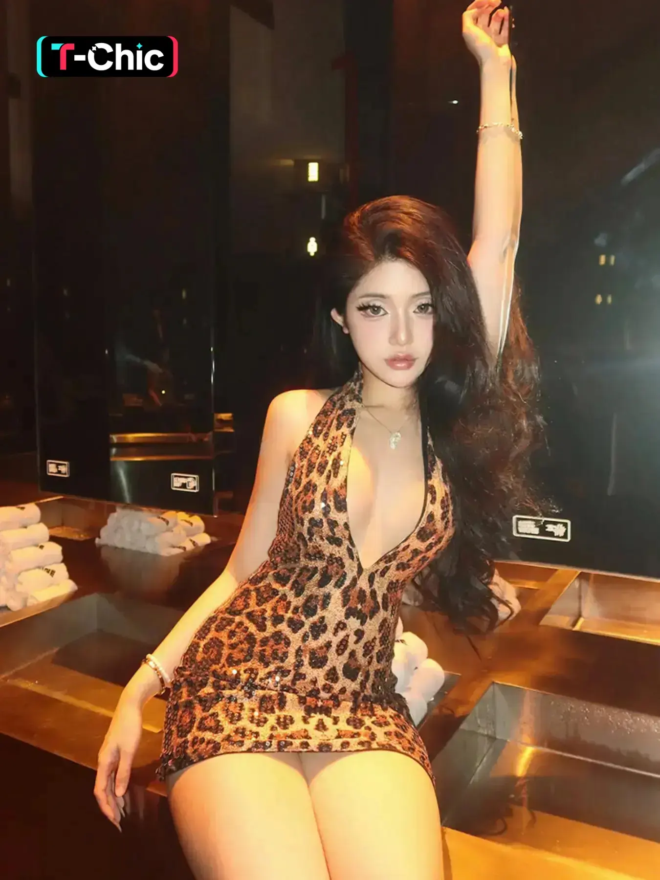 Women's Leopard Print Sequins Halter Dress, Fashion Casual Deep V Neck Backless Dress for Party Club Dating Wear, Women Dress for Summer, Womenswear