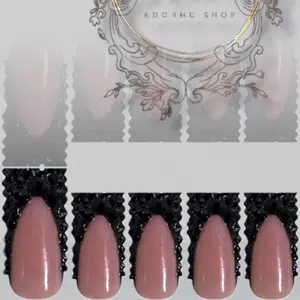 Glassy & Black Press on nails