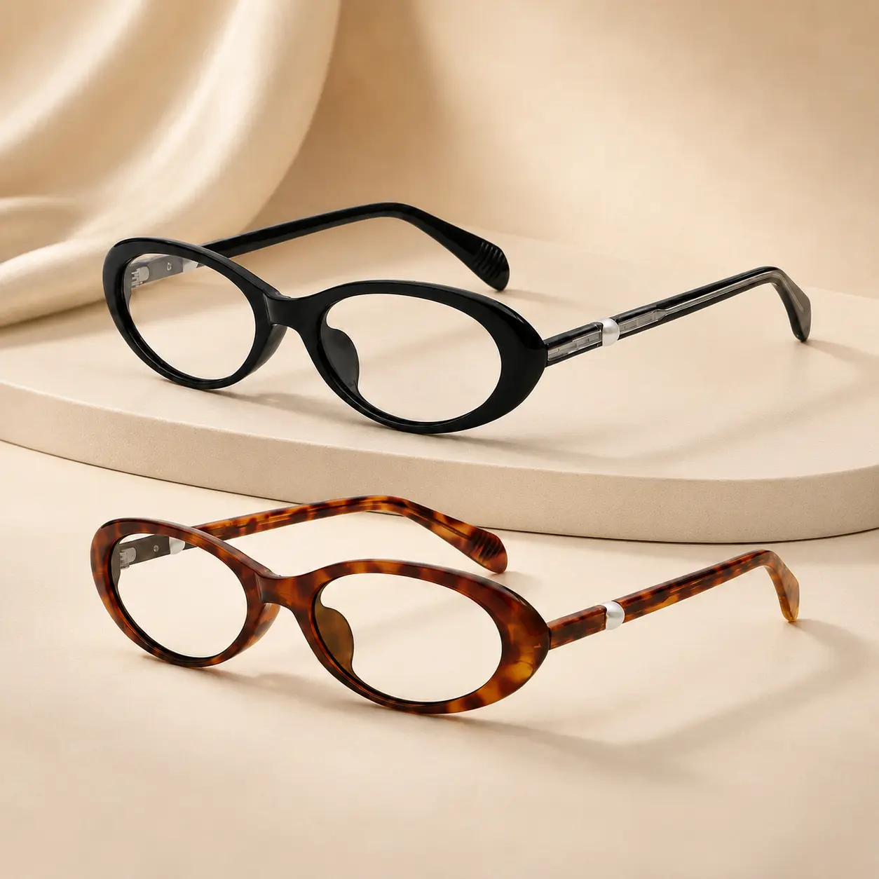 Unisex Vintage Oval Photochromic Reading Glasses, Blue Light Blocking Readers with Durable Metal Hinge, Lightweight Eyeglasses for Reading, Computer, Phone & Indoor Outdoor Use, Reading Glasses for Women and Men