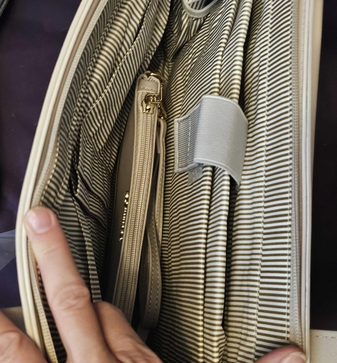 Item: Seashell-grey-coffee, 15.6''