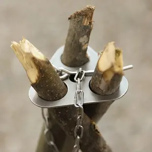 Outdoor Camping Tripod Board, 304 Stainless Steel Campfire Support Plate with Adjustable Chain & Storage Bag for Hanging Cookware, Portable Camping Tripod, Outdoor Camping Equipment