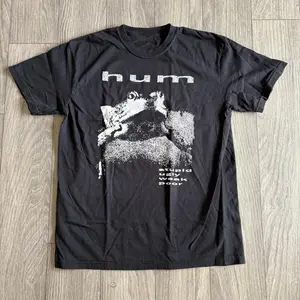 [SALE UP TO 30%] HUM Band Classic Black Indie Rock Tee Unisex S-5XL Unisex Shirt Made Using 100% US Cotton, Design & Printed In The USA.