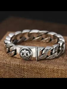New Vintage Men's Silver Color Bracelet Personality Locomotive Friends Bracelets for women Fashion Jewelry Accessories Bracelet Design Exquisite Trendy Bracelet Fashionable Bracelet