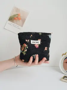 Floral Embroidered Makeup Bag, Portable Cosmetic Storage Bag, Zipper Makeup Organizer Pouch, Handheld Cosmetic Pouch, Versatile Storage Bag for Travel, Office, Home