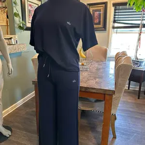 Women's 2-Piece   Sports Set