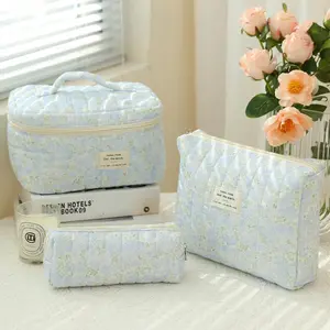 Floral Pattern Makeup Bag Set, 3 Counts Large Capacity Travel Cosmetic Bag, Zipper Makeup Organizer Pouch, Versatile Storage Bag for Travel, Gym, Office, Home, Travel Essentials Bag