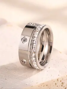 Elegant Women's Ring Set, Copper & Cubic Zirconia Four-Leaf Clover Design, 2-Piece Jewelry Collection for Special Occasions, Cubic Zirconia Rings