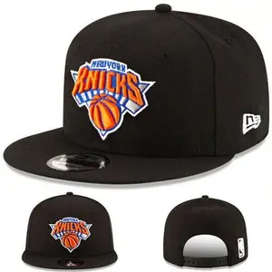 New Era 59FIFTY Knicks Black Team Color Basic NBA New Era 9FIFTY Snapback Hat Unisex Streetwear Hats Collector Style Headwear for Baseball and Urban Fashion Lovers