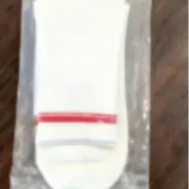 Wihte sock with 1 red  strip