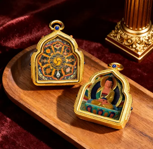 Lotus Buddha Gold-Plated Thangka Necklace Pendant, pendant size 28 mm / 23 mm / 14 mm, chain length 59 cm (range).