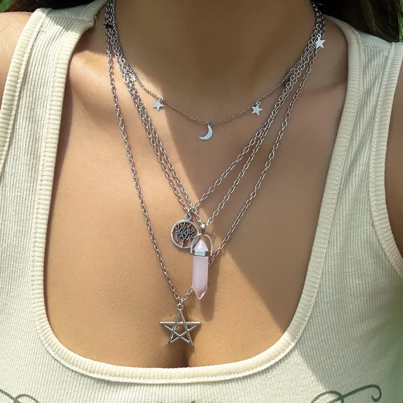 4pcs Vintage Star Moon Pendant Necklace for Women & Girls, Layered Necklaces, Casual Style Necklaces, Star Shine Necklace, Daily Wear Necklace, Girlfriend Gifts, Fashion Jewelry for Party, Costume Jewelry Necklace, All-match for Birthday Gift