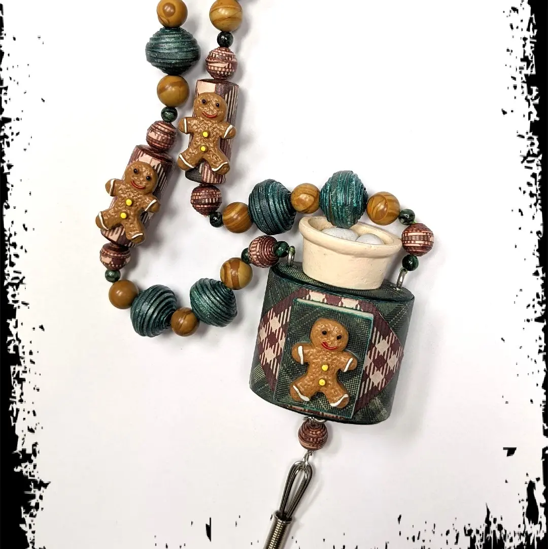 Handmade Christmas Paper Beads