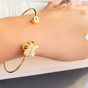 Spinner Anxiety Bracelet, Four Leaf Clover Bracelet, Fidget Bracelet, Meditation gift Gift, Self love Spinner Bracelet, Soothing Bracelet