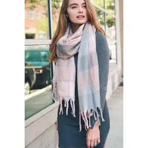 Oversized Flannel Tassel Scarf - Plaid Design, Soft Fabric, Perfect for Layering, Ideal for Layering and Casual Wear