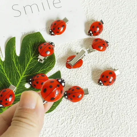 【Black Friday】10pcs Ladybug Hair Clip Set for Girls, Non-Slip Hair Barrettes, Fun Animal Hair Accessories for Back to School, Decorative Hair Clips