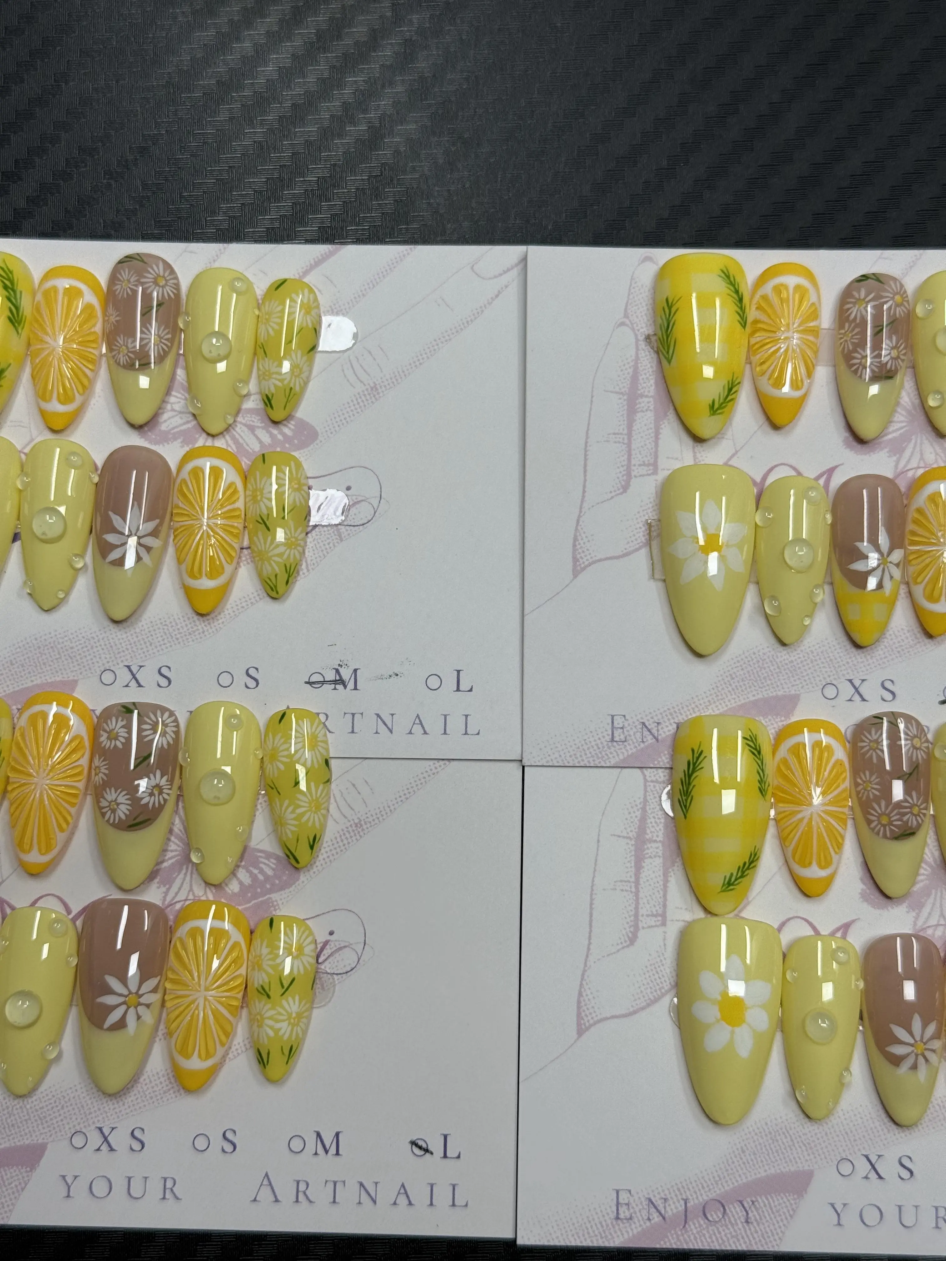 Lucy(14966)gc.Cute lemon nails 5$ each